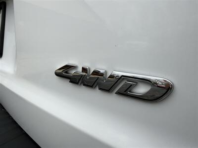 2008 Ford Escape XLS  4WD - Photo 26 - Flushing, MI 48433