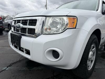 2008 Ford Escape XLS  4WD - Photo 24 - Flushing, MI 48433