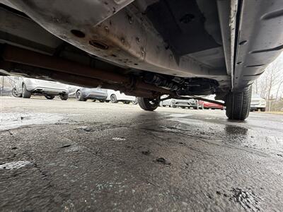 2008 Ford Escape XLS  4WD - Photo 38 - Flushing, MI 48433