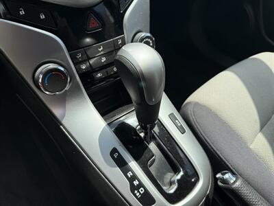 2014 Chevrolet Cruze LS Auto   - Photo 21 - Flushing, MI 48433
