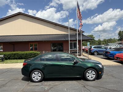 2014 Chevrolet Cruze LS Auto   - Photo 7 - Flushing, MI 48433