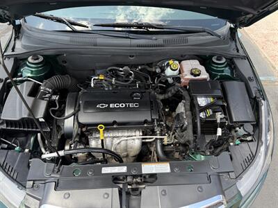 2014 Chevrolet Cruze LS Auto   - Photo 26 - Flushing, MI 48433