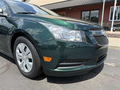 2014 Chevrolet Cruze LS Auto   - Photo 14 - Flushing, MI 48433
