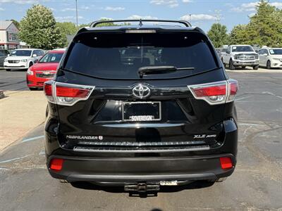 2014 Toyota Highlander XLE  AWD - Photo 6 - Flushing, MI 48433