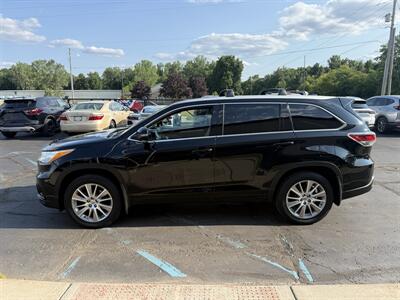 2014 Toyota Highlander XLE  AWD - Photo 9 - Flushing, MI 48433