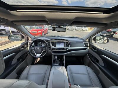 2014 Toyota Highlander XLE  AWD - Photo 18 - Flushing, MI 48433