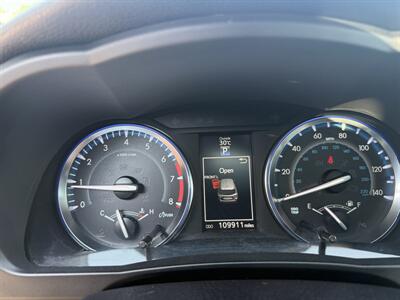 2014 Toyota Highlander XLE  AWD - Photo 11 - Flushing, MI 48433