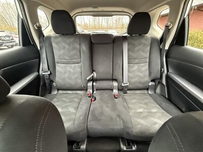 2016 Nissan Rogue S FWD - Photo 10 - Flushing, MI 48433
