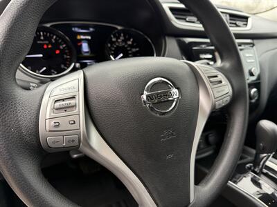 2016 Nissan Rogue S FWD - Photo 16 - Flushing, MI 48433
