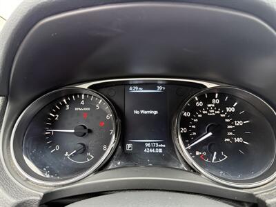 2016 Nissan Rogue S FWD - Photo 11 - Flushing, MI 48433