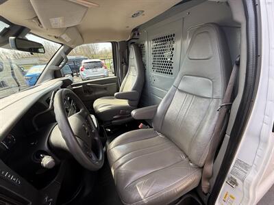 2021 Chevrolet Express 2500  Cargo - Photo 11 - Flushing, MI 48433