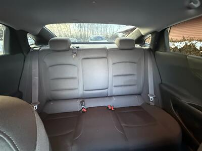 2019 Chevrolet Malibu LT - Photo 12 - Flushing, MI 48433