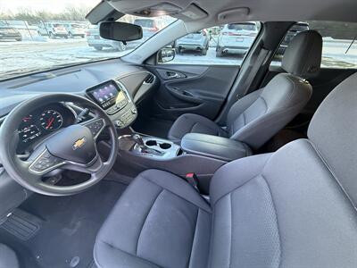 2019 Chevrolet Malibu LT - Photo 11 - Flushing, MI 48433