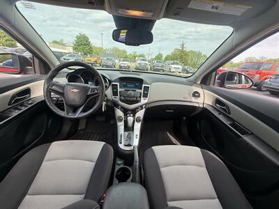2014 Chevrolet Cruze LS Auto - Photo 13 - Flushing, MI 48433