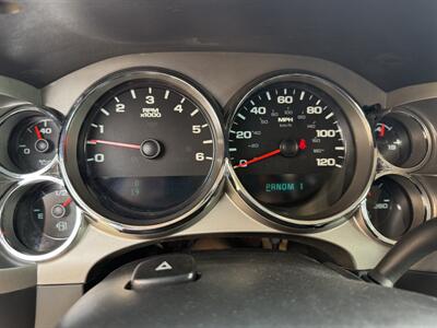 2012 Chevrolet Silverado 2500 HD 4WD Crew Cab  WT - Photo 13 - Flushing, MI 48433
