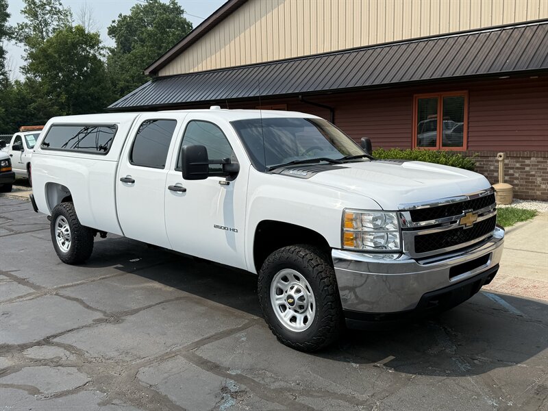 2012 Chevrolet Silverado 2500 HD 4WD Crew Cab WT - Photo 1 - Flushing, MI 48433