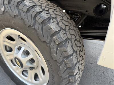 2012 Chevrolet Silverado 2500 HD 4WD Crew Cab  WT - Photo 9 - Flushing, MI 48433