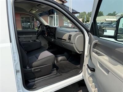 2012 Chevrolet Silverado 2500 HD 4WD Crew Cab  WT - Photo 29 - Flushing, MI 48433