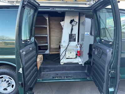 2006 Chevrolet Express 3500  Versalift Bucket Van - Photo 16 - Flushing, MI 48433