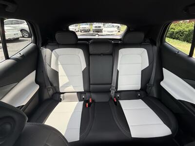 2025 Chevrolet Equinox EV LT 2 - Photo 12 - Flushing, MI 48433