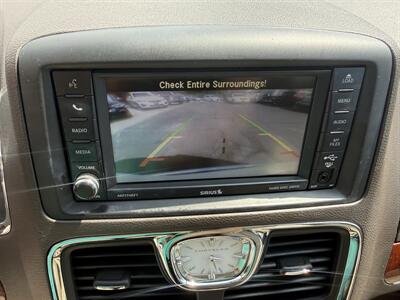 2014 Chrysler Town & Country Touring - Photo 18 - Flushing, MI 48433