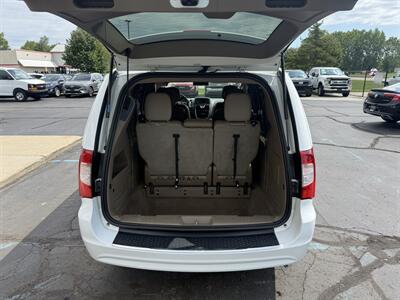 2014 Chrysler Town & Country Touring - Photo 26 - Flushing, MI 48433