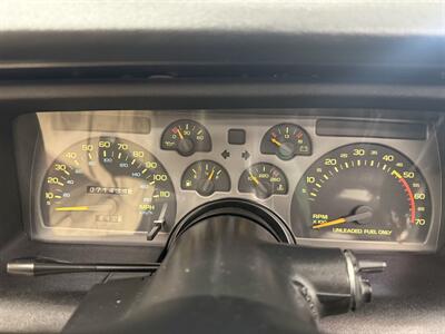 1992 Chevrolet Camaro RS Convertible 5-Speed Manual - Photo 30 - Flushing, MI 48433