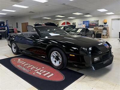 1992 Chevrolet Camaro RS Convertible 5-Speed Manual - Photo 2 - Flushing, MI 48433