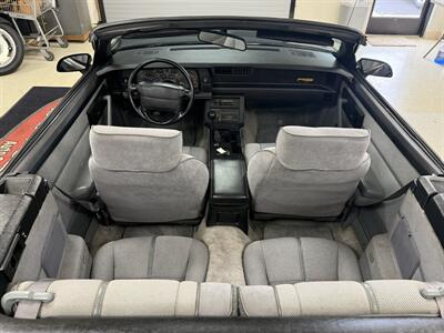 1992 Chevrolet Camaro RS Convertible 5-Speed Manual - Photo 20 - Flushing, MI 48433