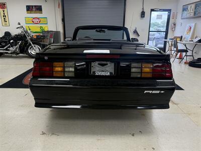 1992 Chevrolet Camaro RS Convertible 5-Speed Manual - Photo 8 - Flushing, MI 48433