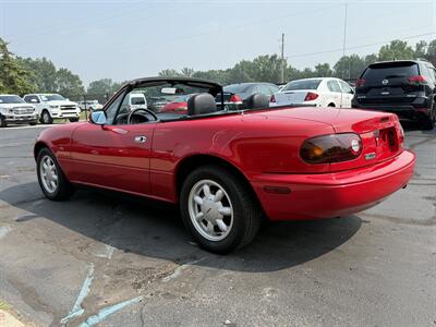 1990 Mazda MX-5 Miata Convertible  5-Speed Manual - Photo 18 - Flushing, MI 48433