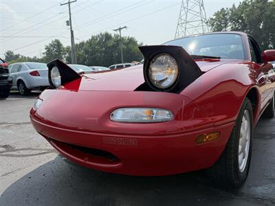 1990 Mazda MX-5 Miata Convertible  5-Speed Manual - Photo 9 - Flushing, MI 48433