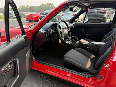 1990 Mazda MX-5 Miata Convertible  5-Speed Manual - Photo 24 - Flushing, MI 48433