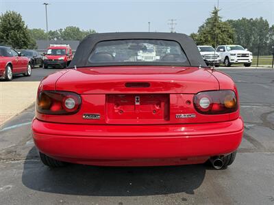 1990 Mazda MX-5 Miata Convertible  5-Speed Manual - Photo 15 - Flushing, MI 48433