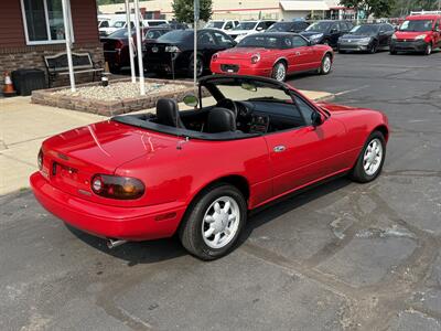 1990 Mazda MX-5 Miata Convertible  5-Speed Manual - Photo 7 - Flushing, MI 48433