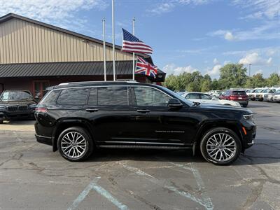 2021 Jeep Grand Cherokee L Summit Reserve 4x4 - Photo 4 - Flushing, MI 48433
