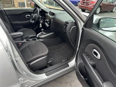 2019 Kia Soul   - Photo 22 - Flushing, MI 48433