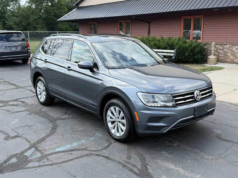 2019 Volkswagen Tiguan SE 4Motion   - Photo 1 - Flushing, MI 48433