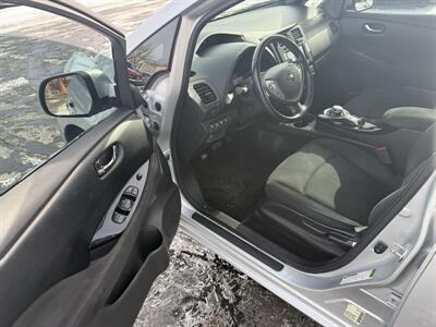 2013 Nissan LEAF SV   - Photo 10 - Flushing, MI 48433