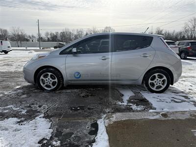 2013 Nissan LEAF SV   - Photo 8 - Flushing, MI 48433