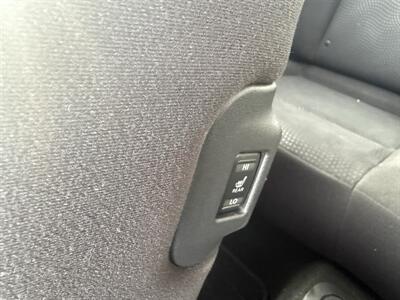 2013 Nissan LEAF SV   - Photo 12 - Flushing, MI 48433