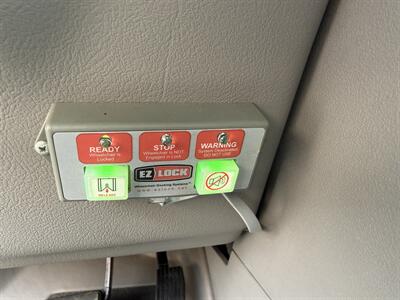 2007 Buick Terraza CXL  Braun Mobility - Photo 26 - Flushing, MI 48433