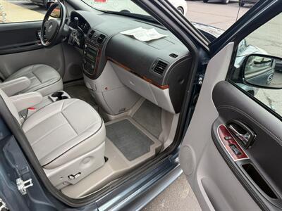 2007 Buick Terraza CXL  Braun Mobility - Photo 33 - Flushing, MI 48433