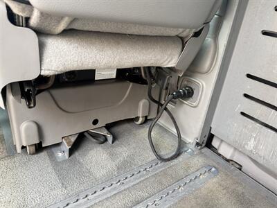 2007 Buick Terraza CXL  Braun Mobility - Photo 19 - Flushing, MI 48433