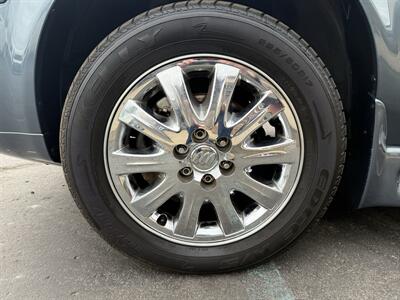 2007 Buick Terraza CXL  Braun Mobility - Photo 14 - Flushing, MI 48433