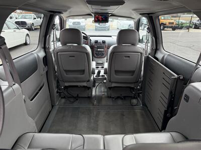 2007 Buick Terraza CXL  Braun Mobility - Photo 9 - Flushing, MI 48433