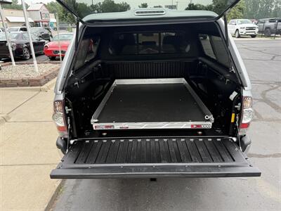2010 Toyota Tacoma PreRunner V6  Double Cab 4X2 - Photo 16 - Flushing, MI 48433