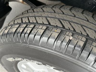 2010 Toyota Tacoma PreRunner V6  Double Cab 4X2 - Photo 23 - Flushing, MI 48433