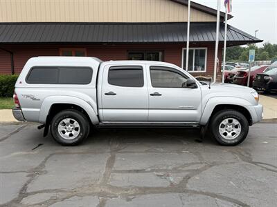 2010 Toyota Tacoma PreRunner V6  Double Cab 4X2 - Photo 2 - Flushing, MI 48433