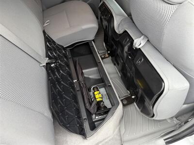 2010 Toyota Tacoma PreRunner V6  Double Cab 4X2 - Photo 28 - Flushing, MI 48433